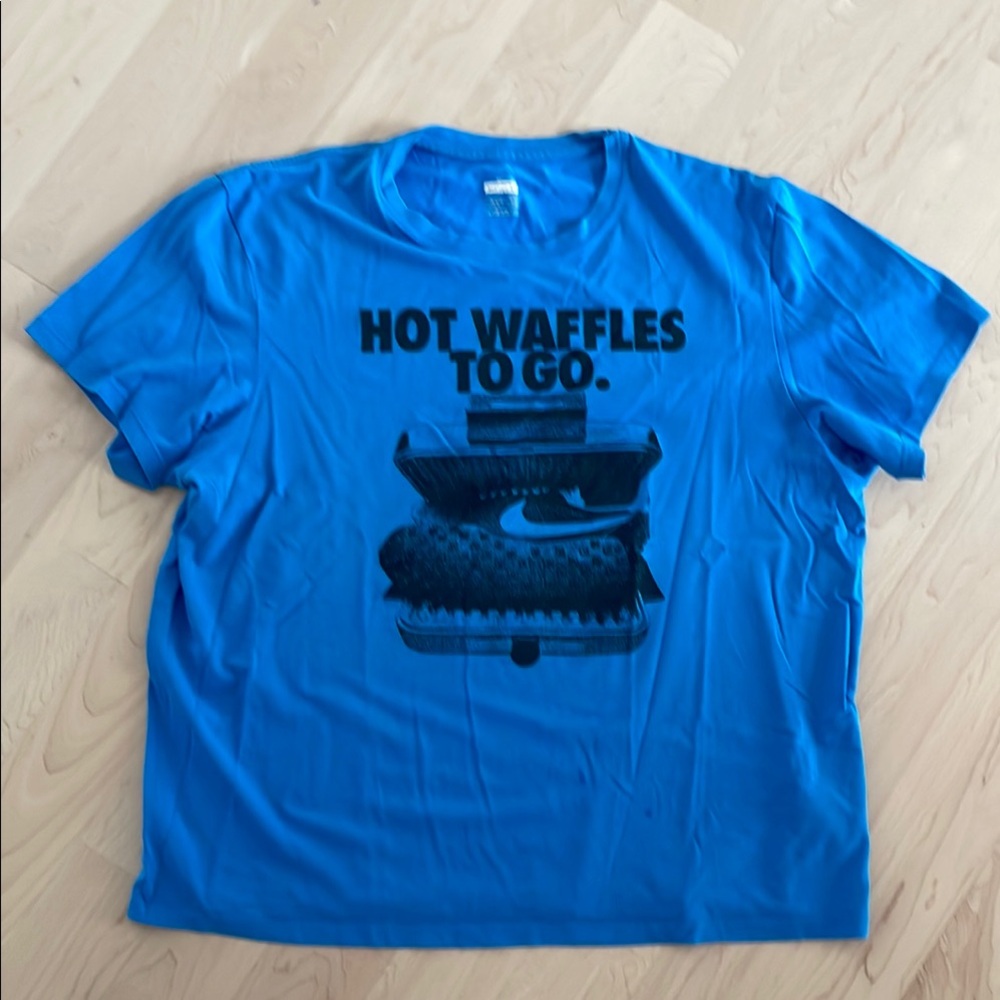 Blue Nike Graphic T-Shirt